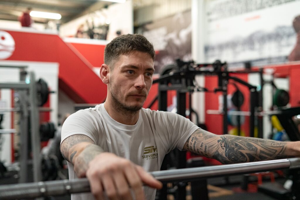 taking a rest after a set | Steve Munro Fitness online coaching